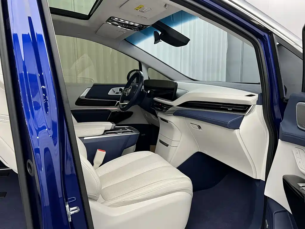 Buick Century 2023 2.0T мест