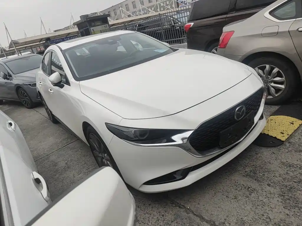 Mazda 3 Axela — миниатюра 4