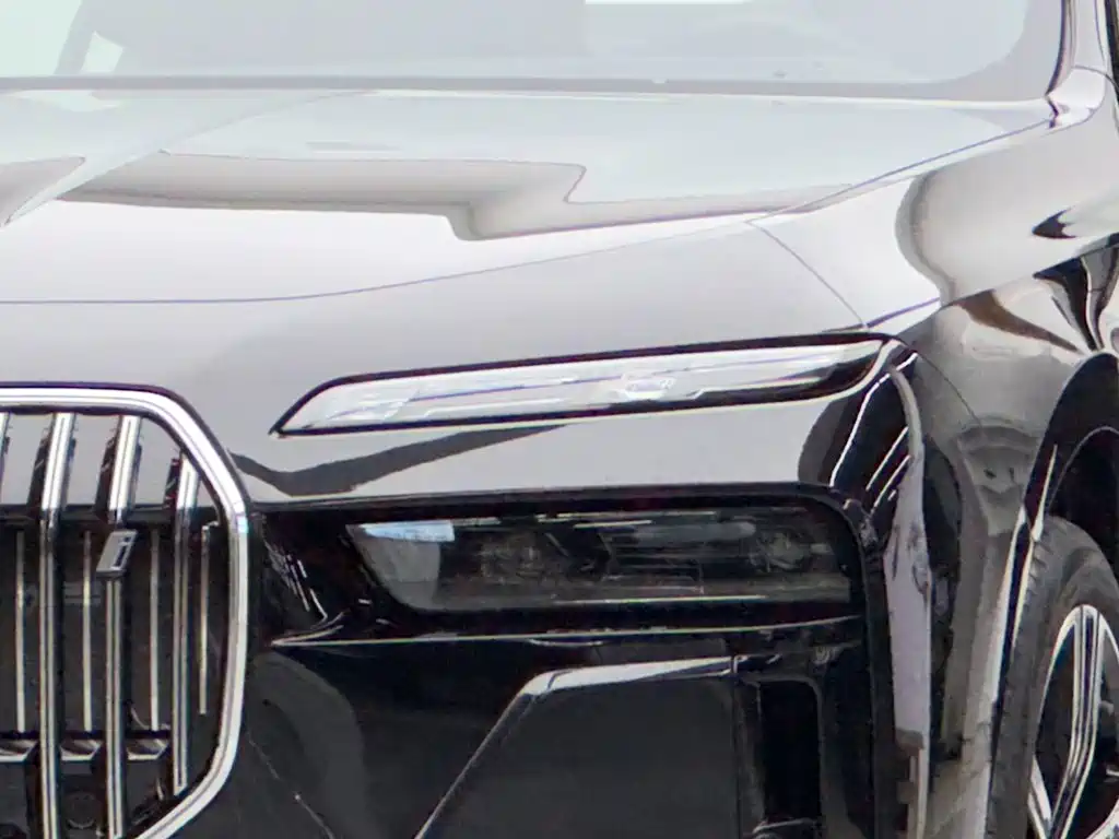 BMW i7 — миниатюра 3