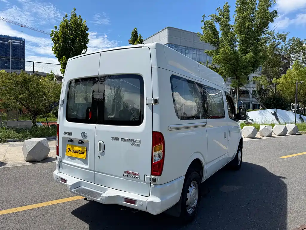 MAXUS V80 — миниатюра 4