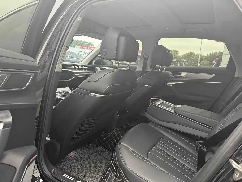 Audi A6L — миниатюра 5