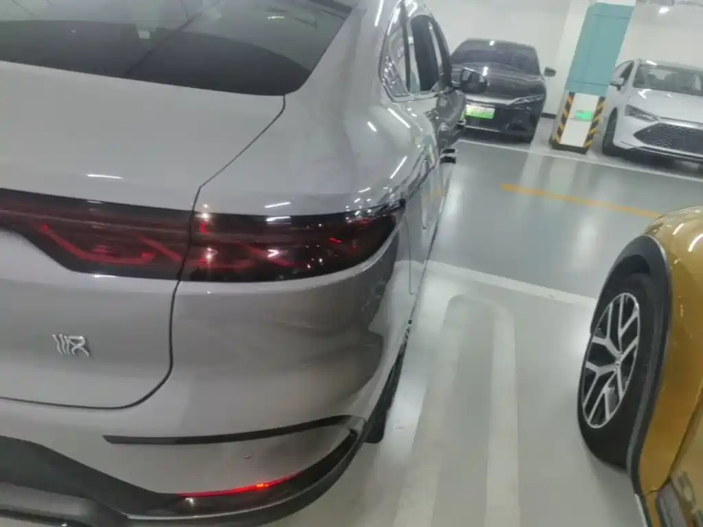 BYD Han — миниатюра 8