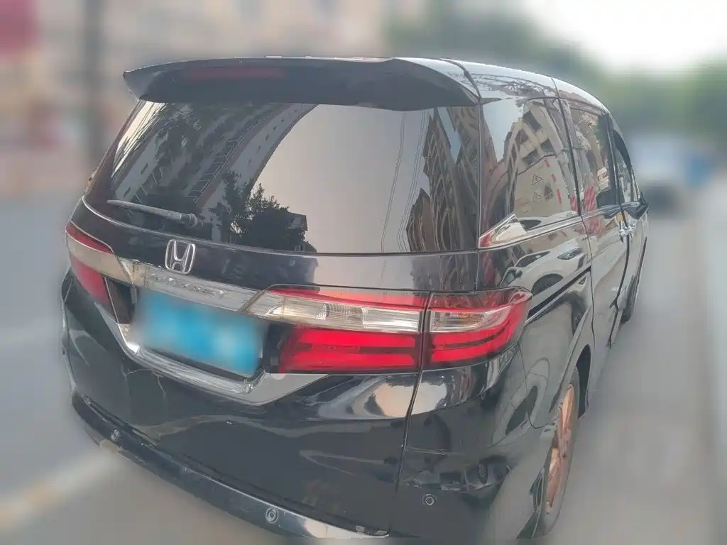 Honda Odyssey — миниатюра 4
