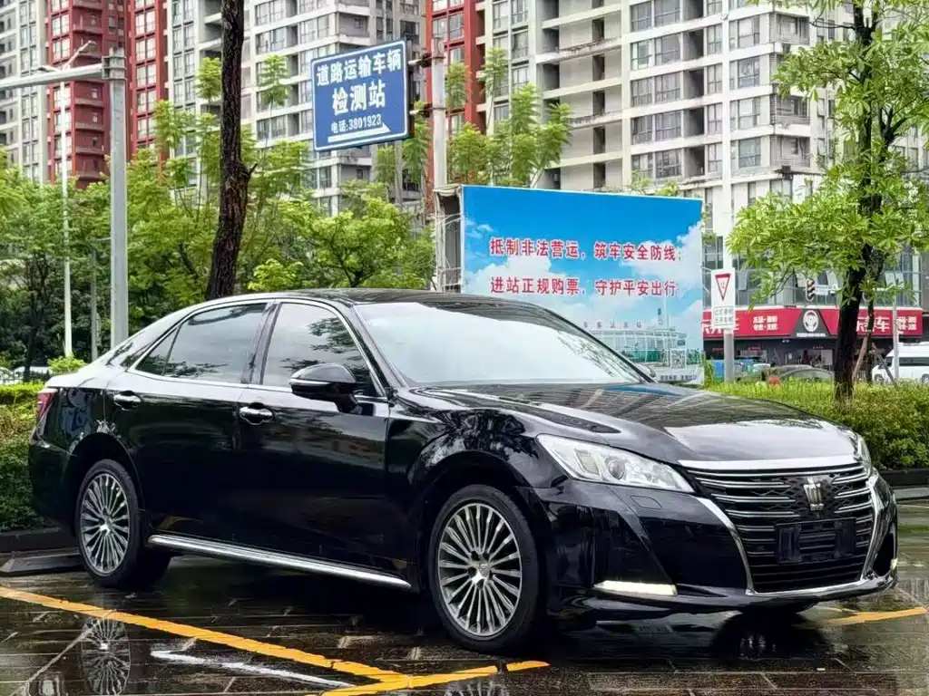 Toyota Crown 2.0T Sport Edition, фото 3