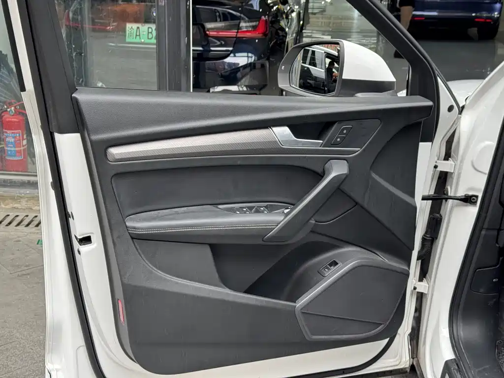 Audi Q5L — миниатюра 16