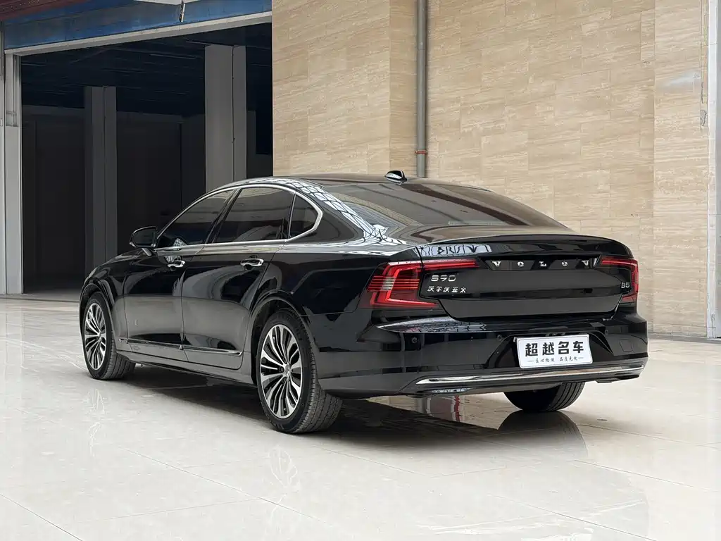 Volvo S90 — миниатюра 14