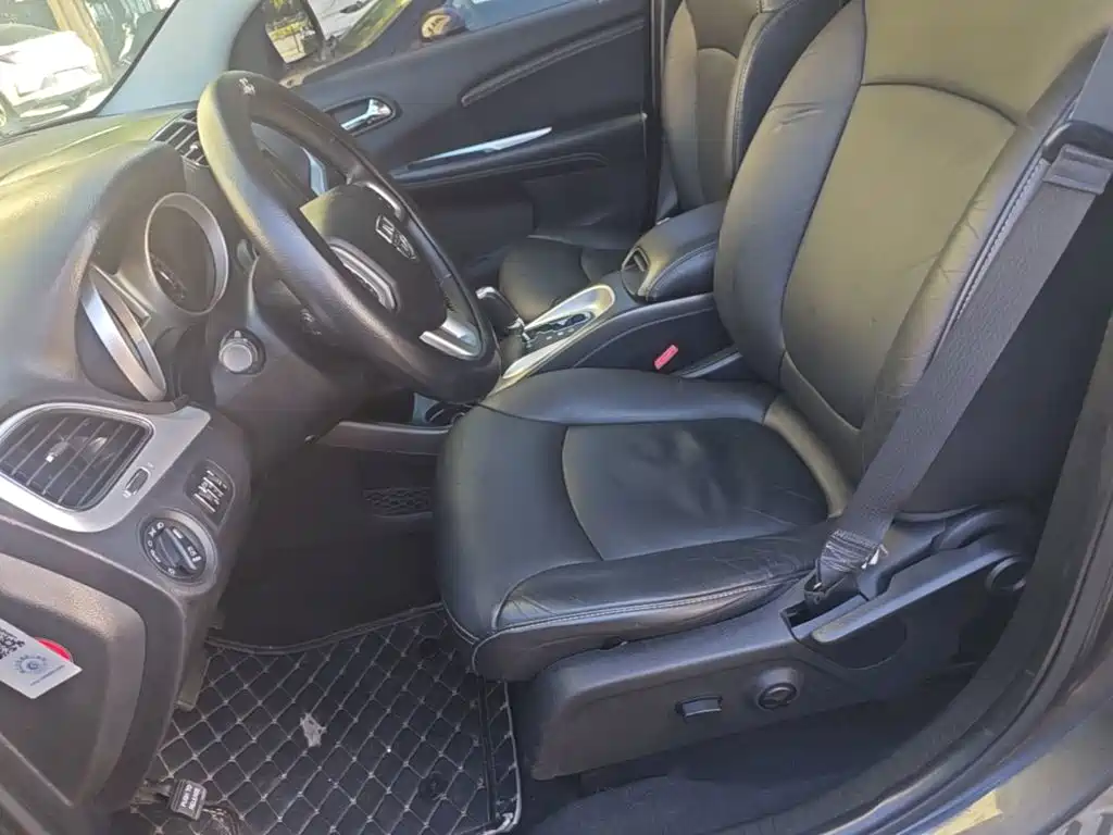 Dodge Journey — миниатюра 15
