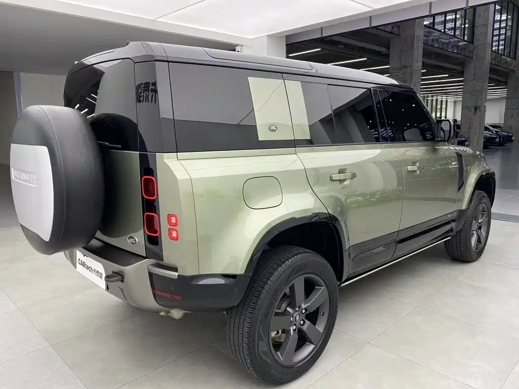 Land Rover Defender — миниатюра 11