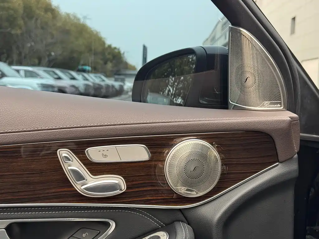 Mercedes-Benz GLC 2018 GLC 260 4MATIC Luxury