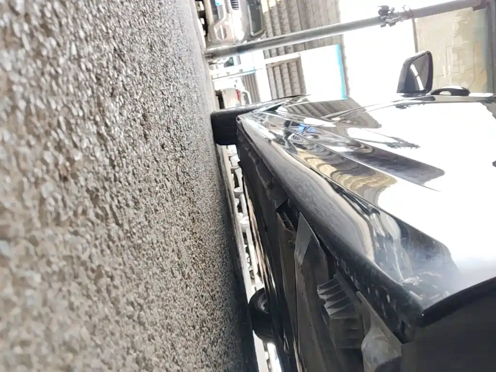 BMW 5 Series New Energy — миниатюра 22