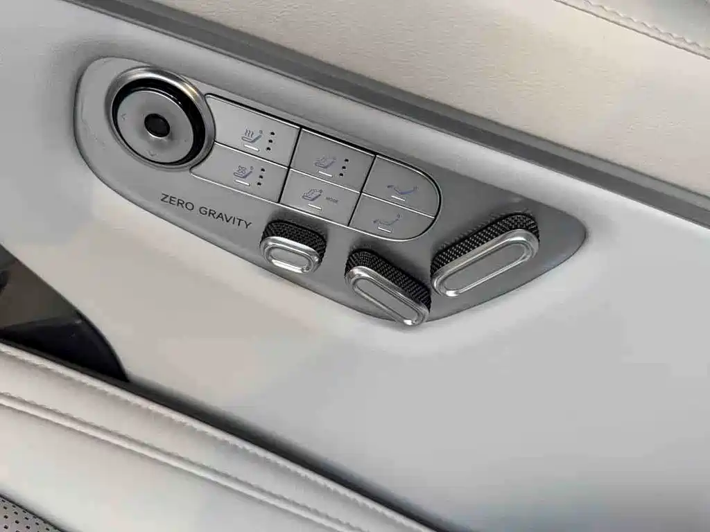 XPeng X9 — миниатюра 7