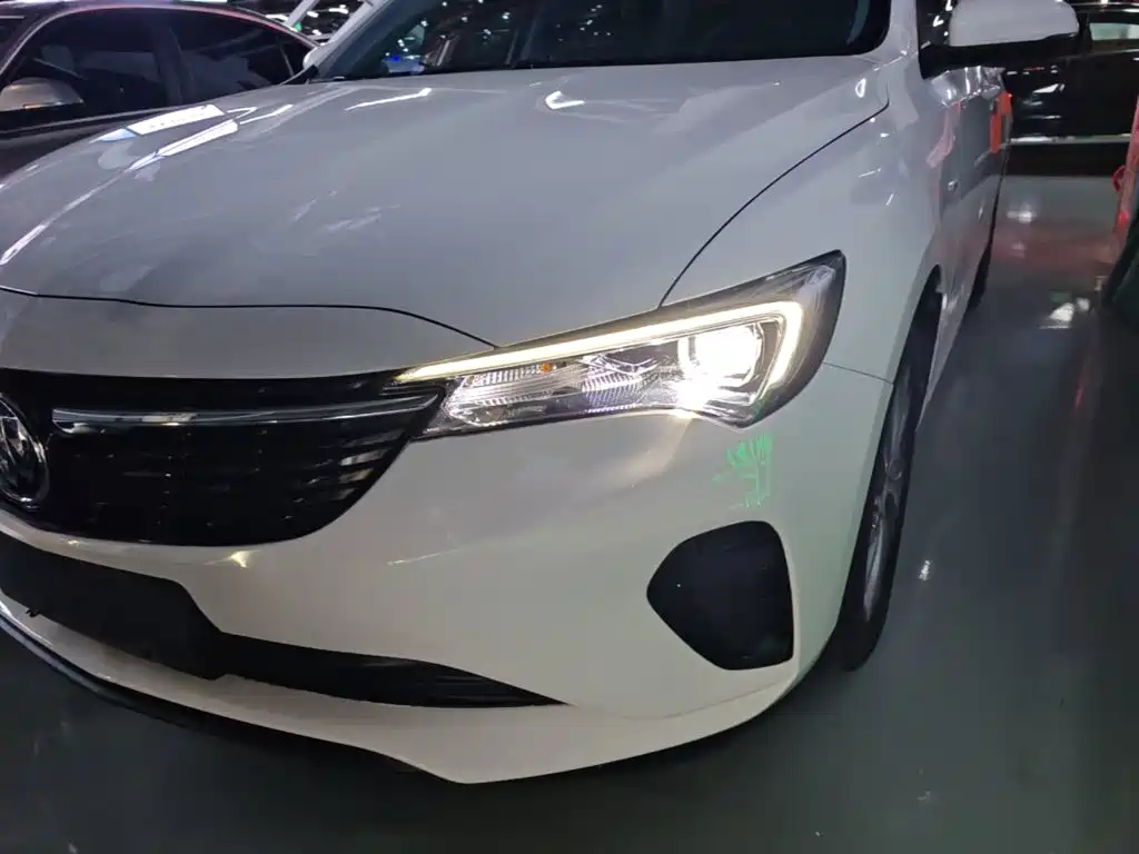 Buick Verano — миниатюра 24