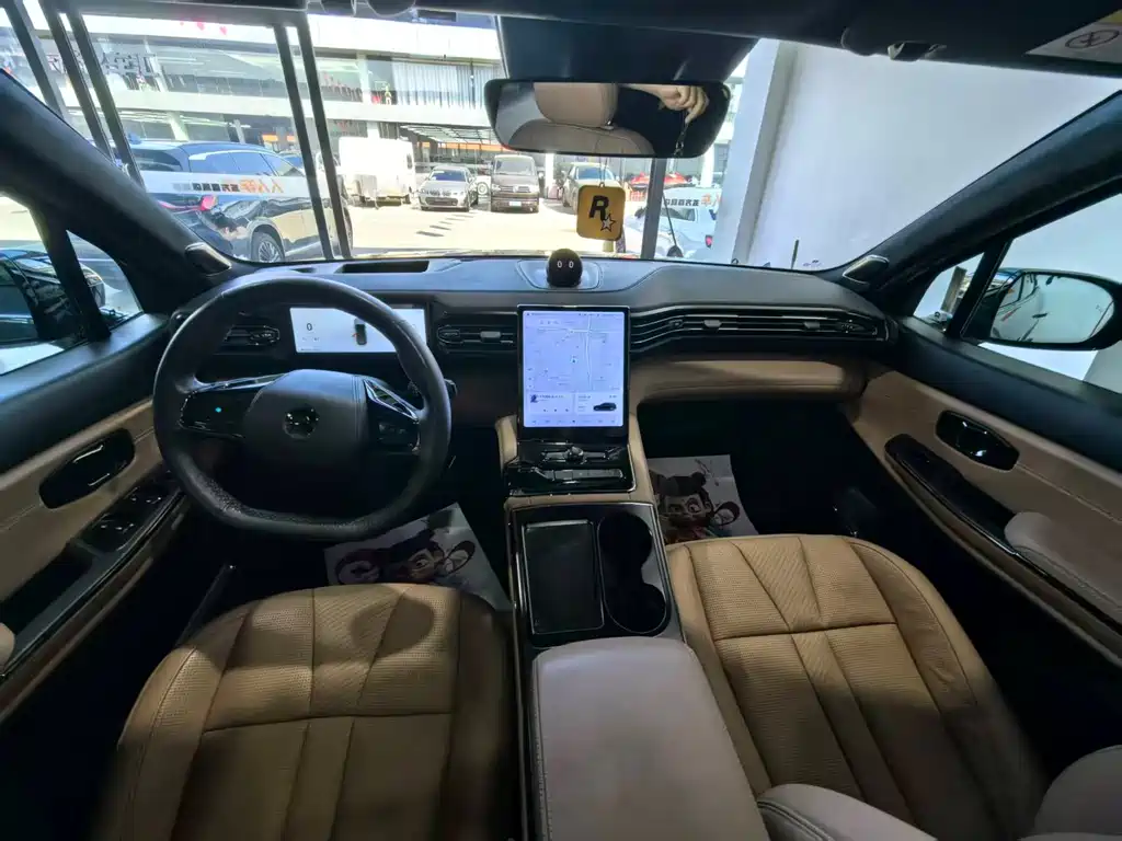 NIO ES8 — миниатюра 16