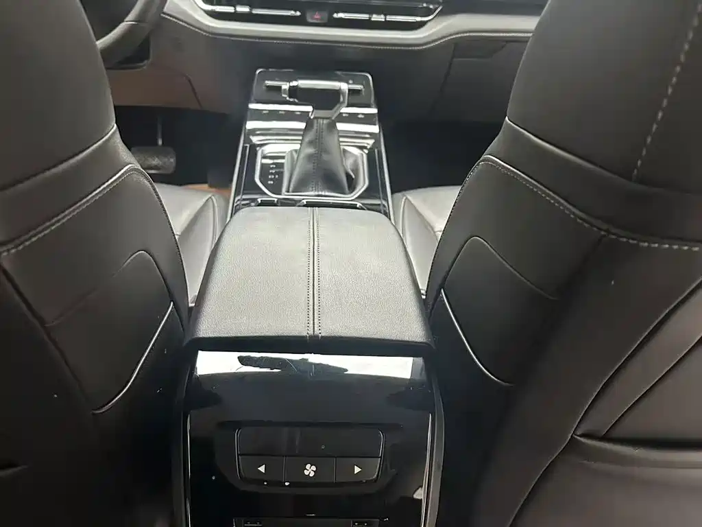 Wuling Victory - фото 14