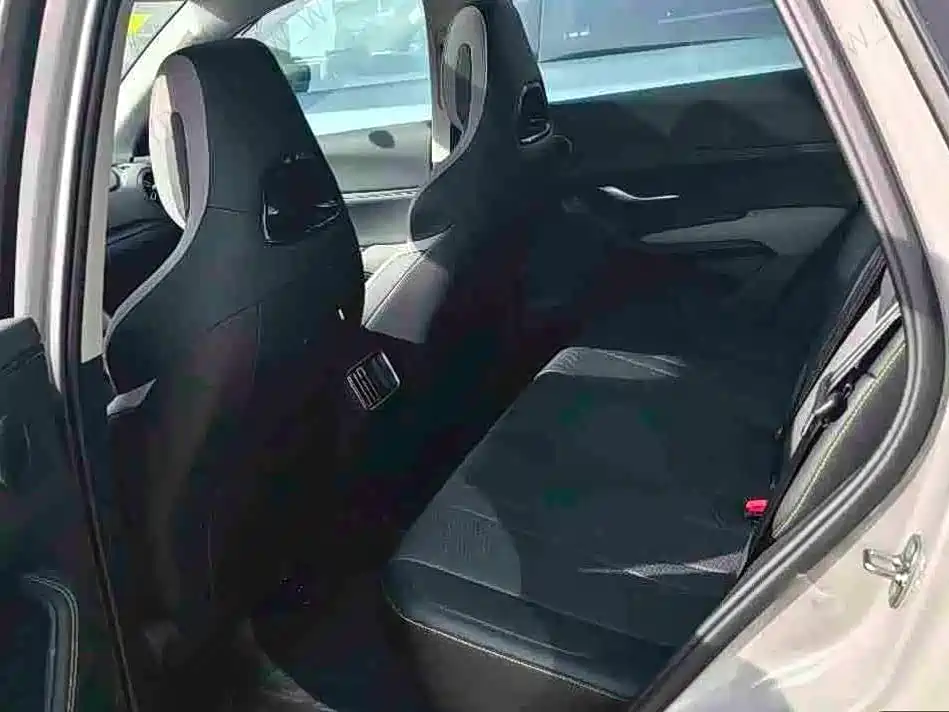 BYD SEA LION 05 DM I