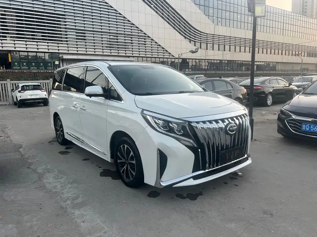 GAC TRUMPCHI M8