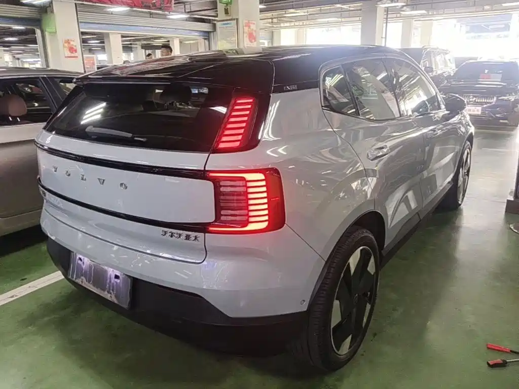 Volvo EX30 — миниатюра 7