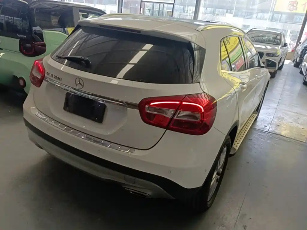 Mercedes-Benz GLA — миниатюра 7