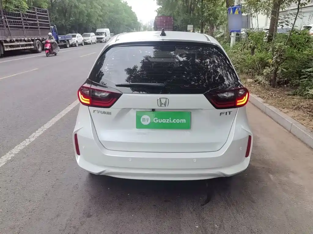 Honda Fit — миниатюра 6
