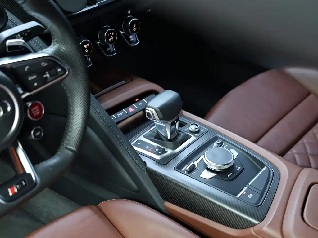 Audi R8 — миниатюра 16