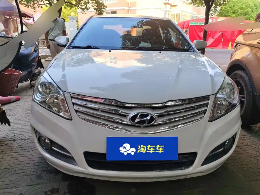 Hyundai Elantra — миниатюра 2