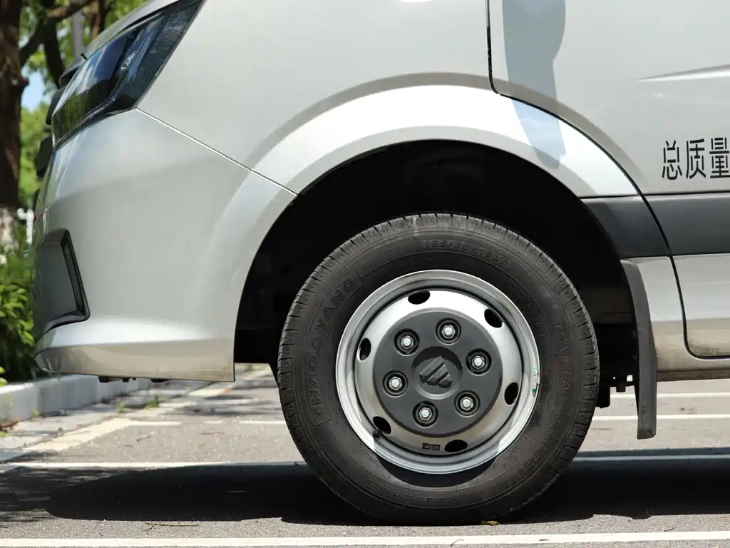 Foton Tuyano X7 — миниатюра 8