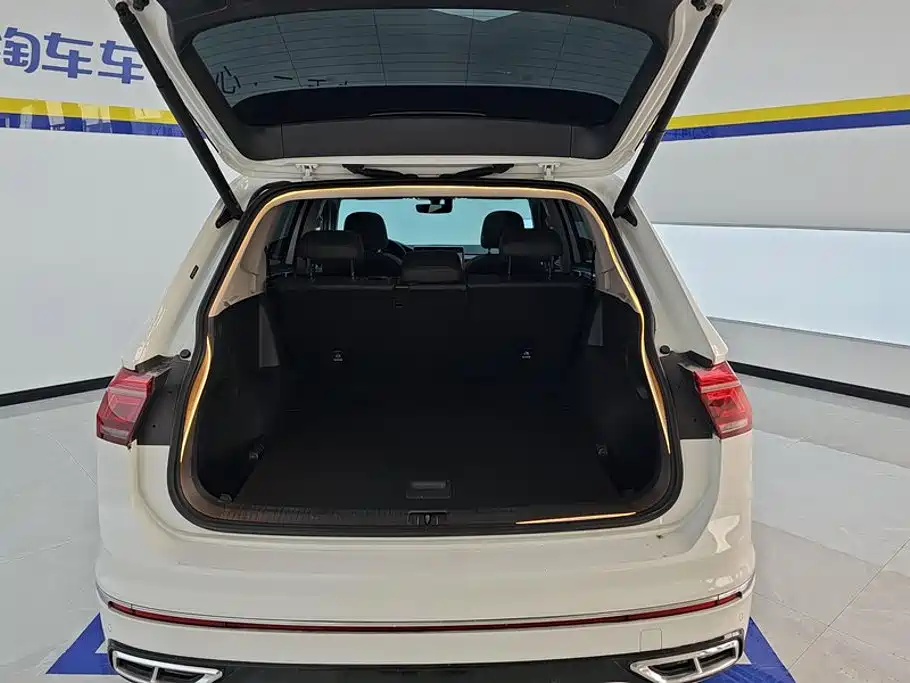 Volkswagen Tiguan L — миниатюра 4