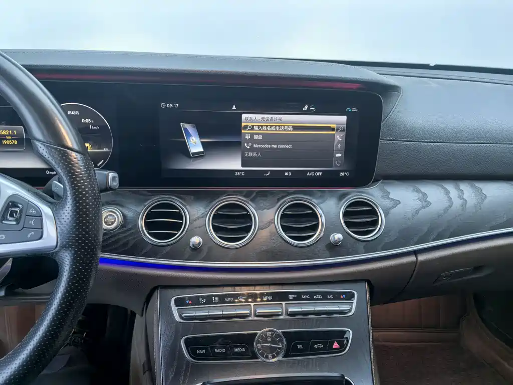 MERCEDES-BENZ E CLASS