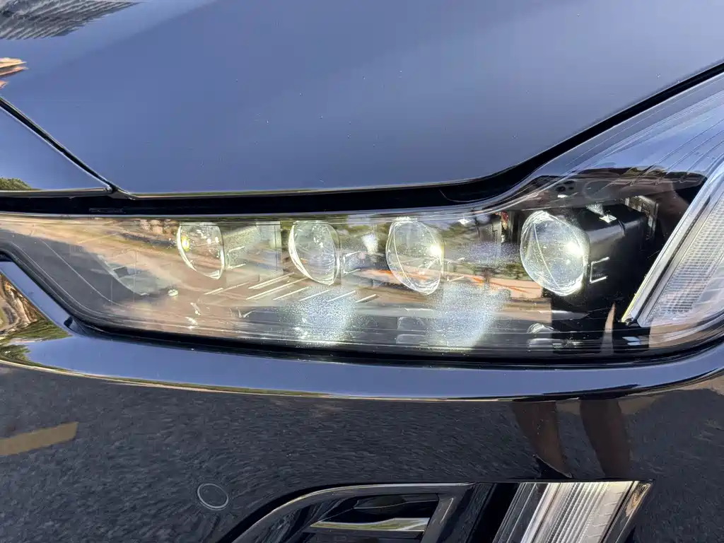 Cadillac CT5 — миниатюра 22