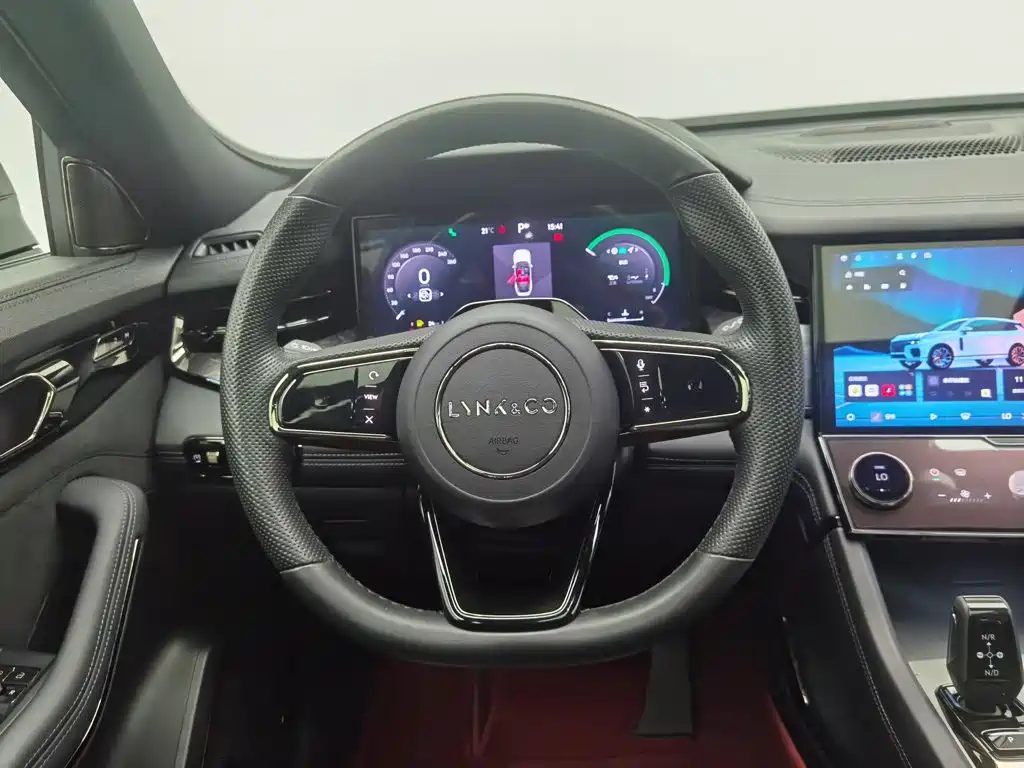 Lynk & Co 09 — миниатюра 11