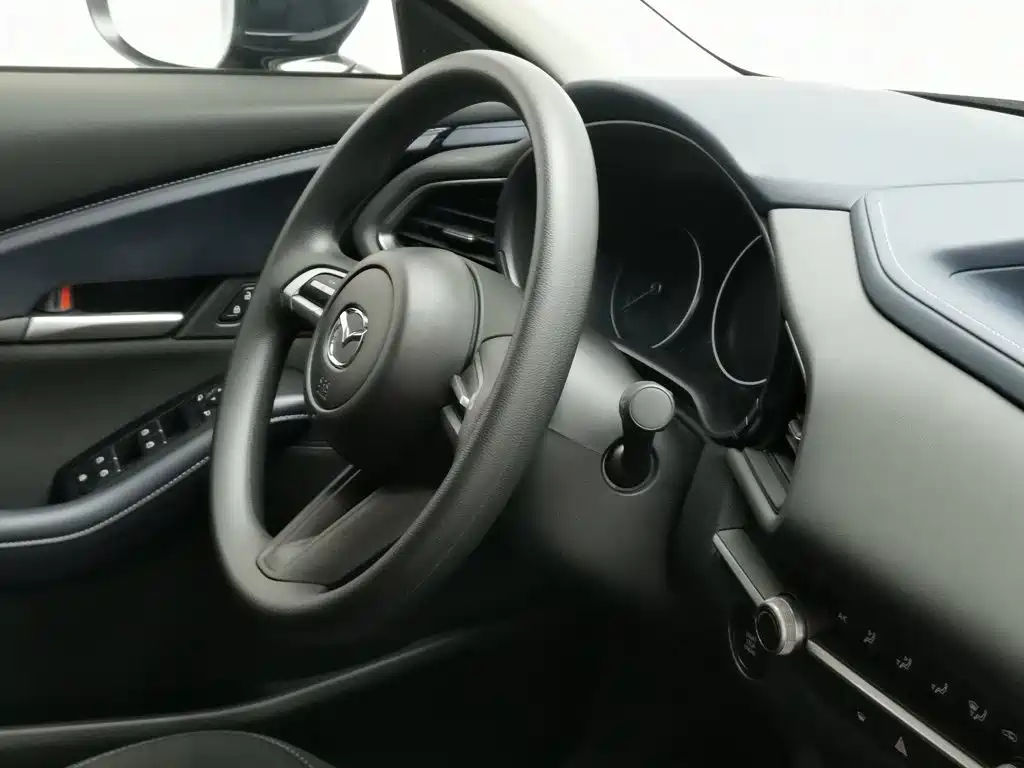 Mazda CX-30 id 4654527 из Китая 21