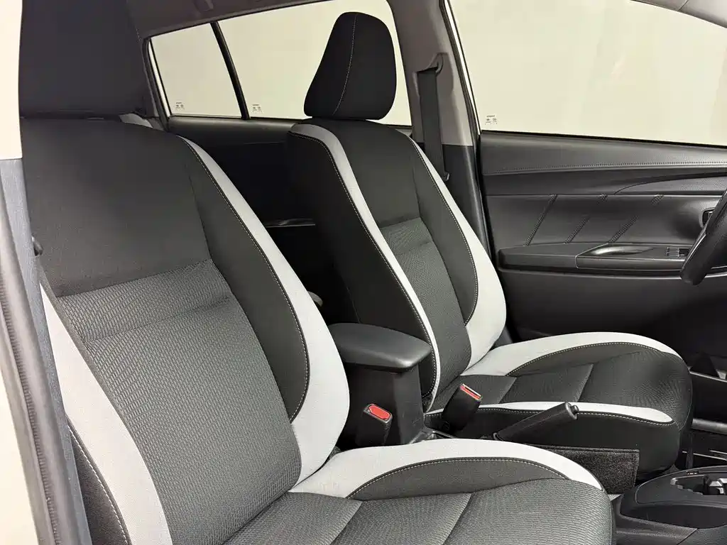 TOYOTA YARIS L ZHIXUAN