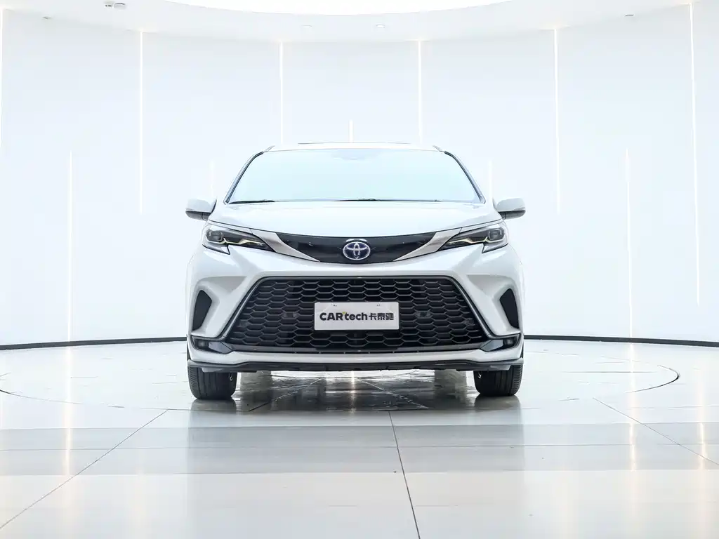 Toyota Granvia 2023 2.5L Luxury