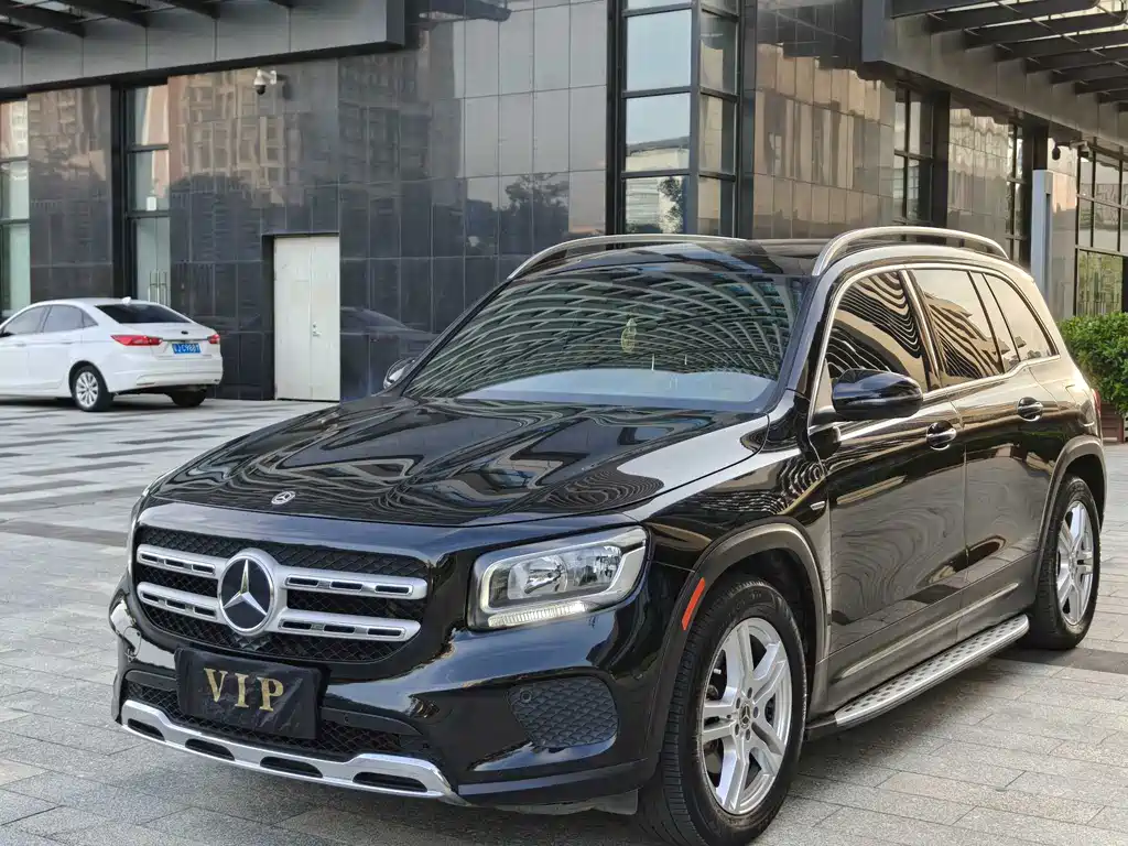Mercedes-Benz GLB 2021
