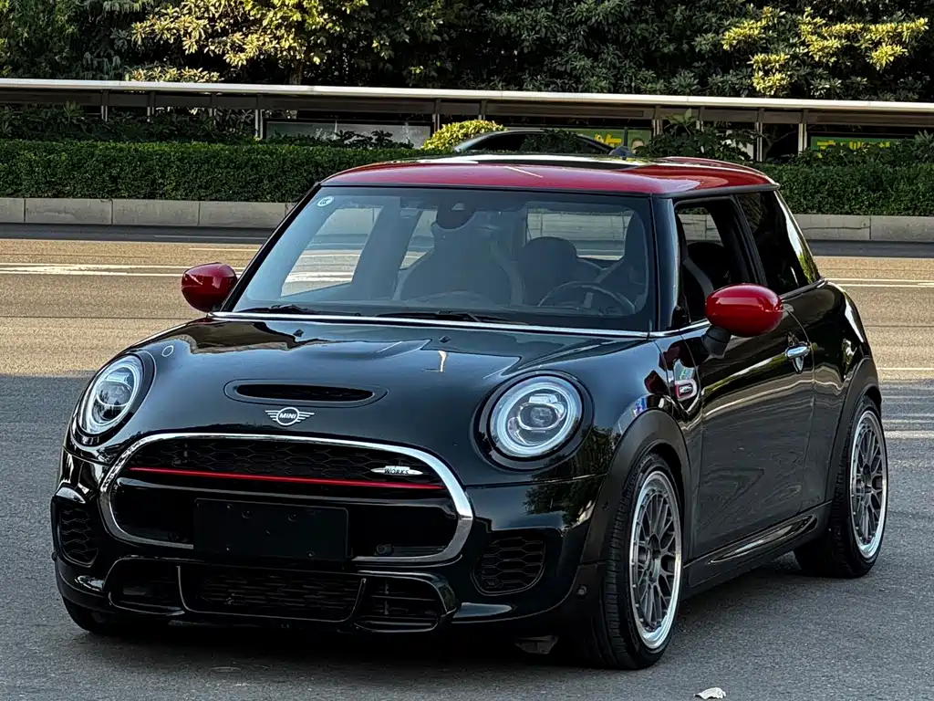 MINI Mini JCW