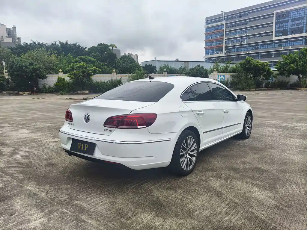 Volkswagen CC — миниатюра 6