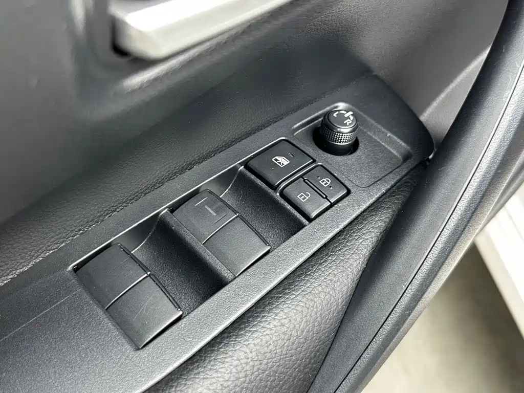 Toyota Corolla — миниатюра 10