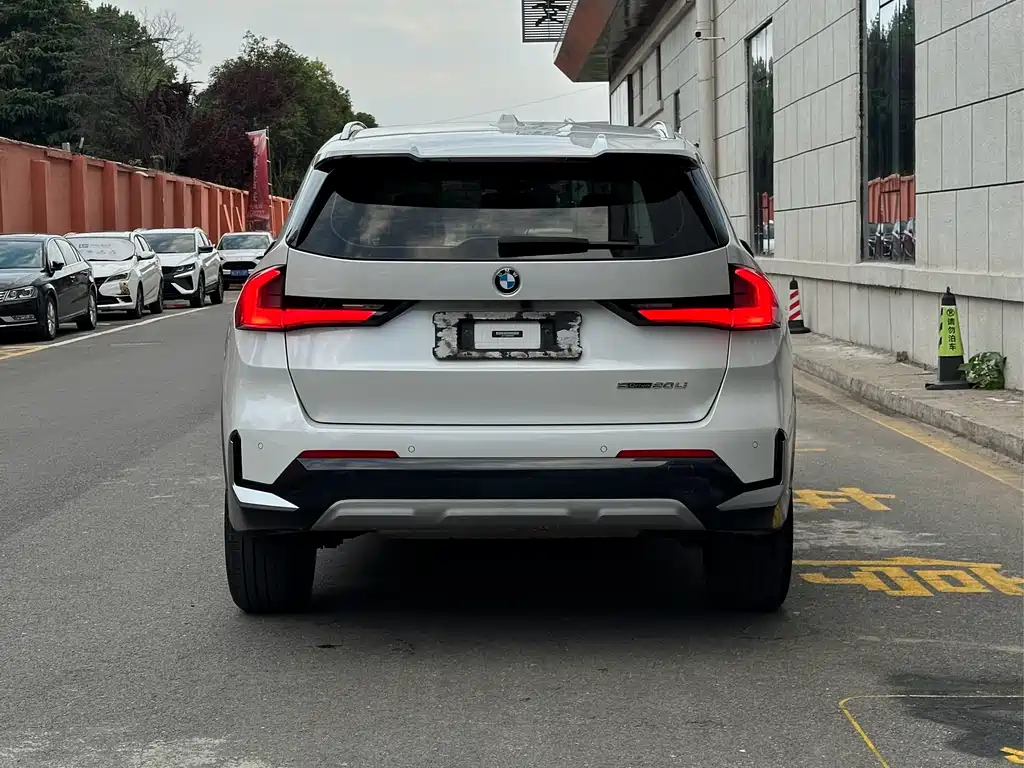 BMW X1 2023 sDrive20Li X