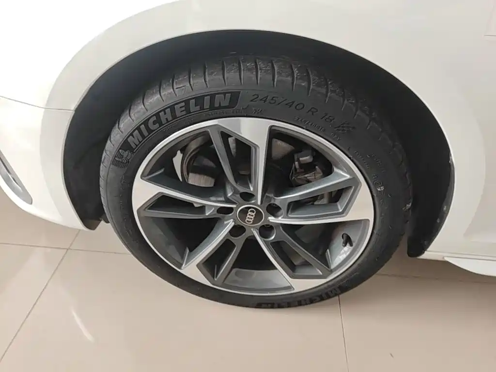 Audi A4L — миниатюра 23