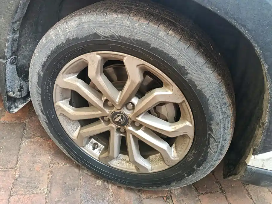 Toyota Frontlander — миниатюра 6