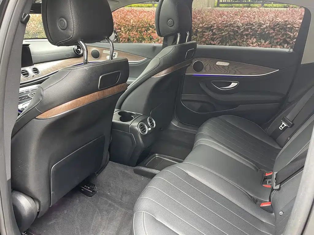Mercedes-Benz E-Class E 2016 E 300 L Fashion