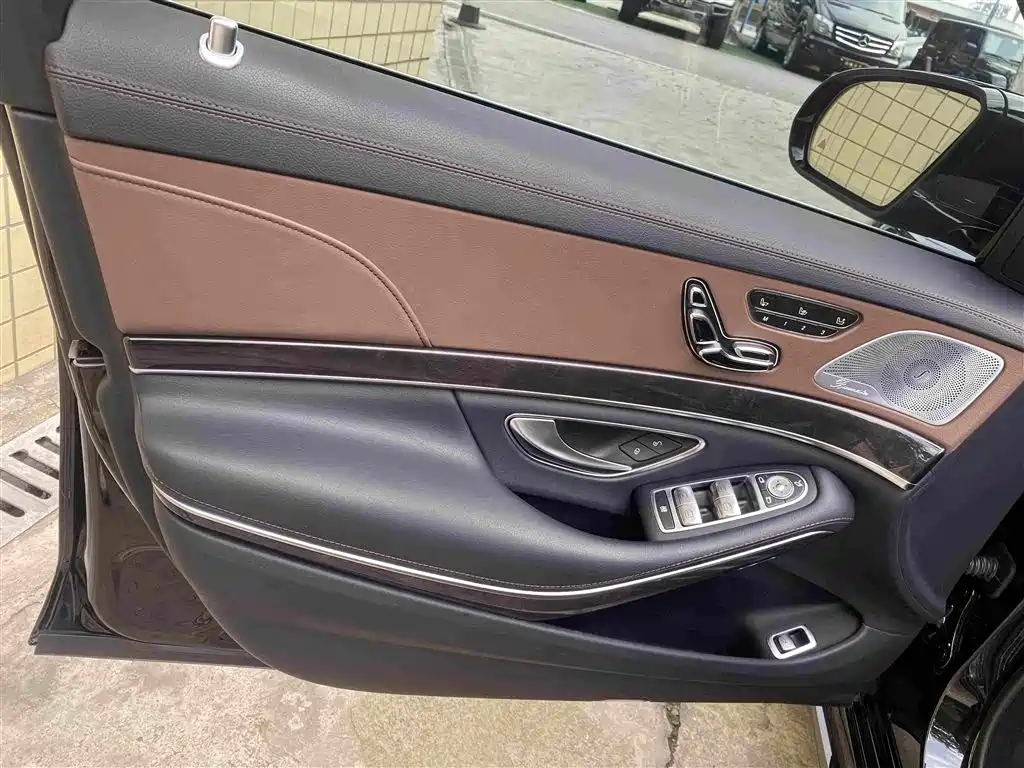 Mercedes-Benz S-Class — миниатюра 10