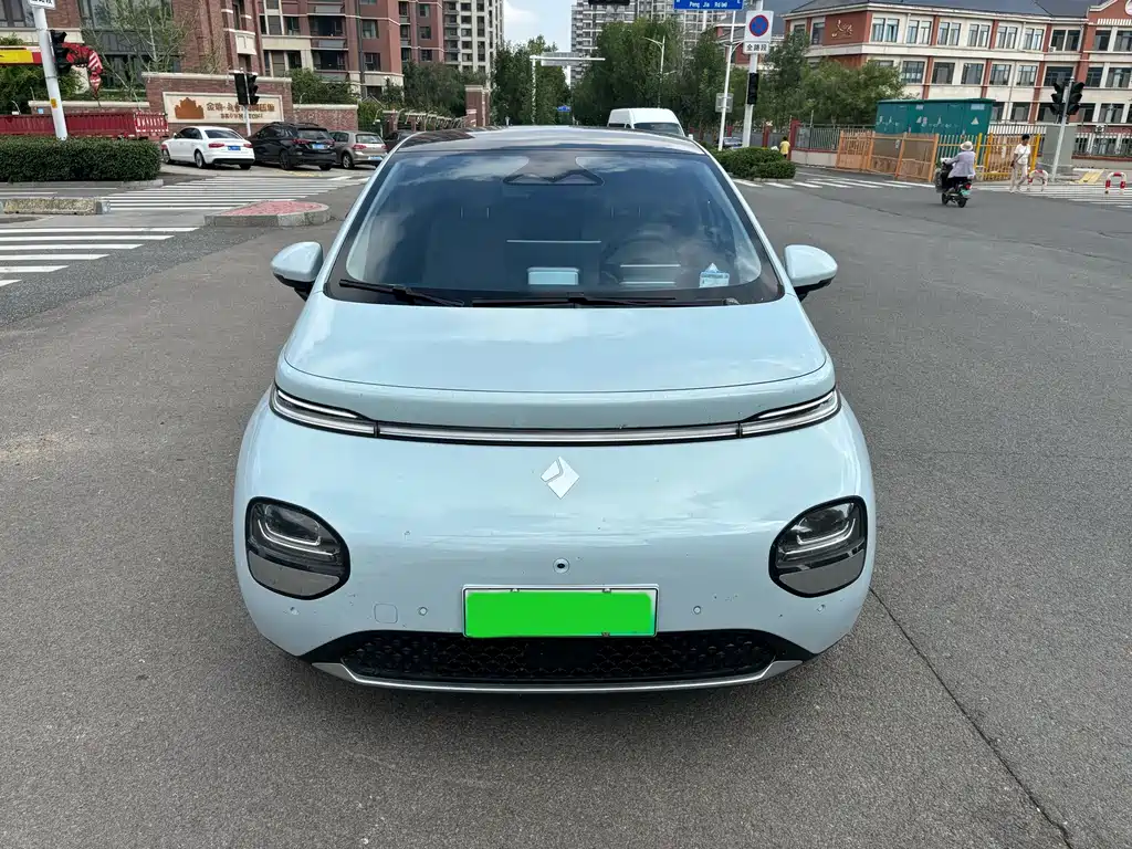Baojun Yunduo — миниатюра 2