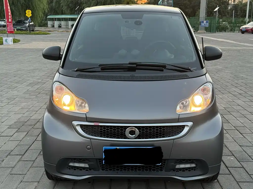 smart Smart Fortwo — миниатюра 2
