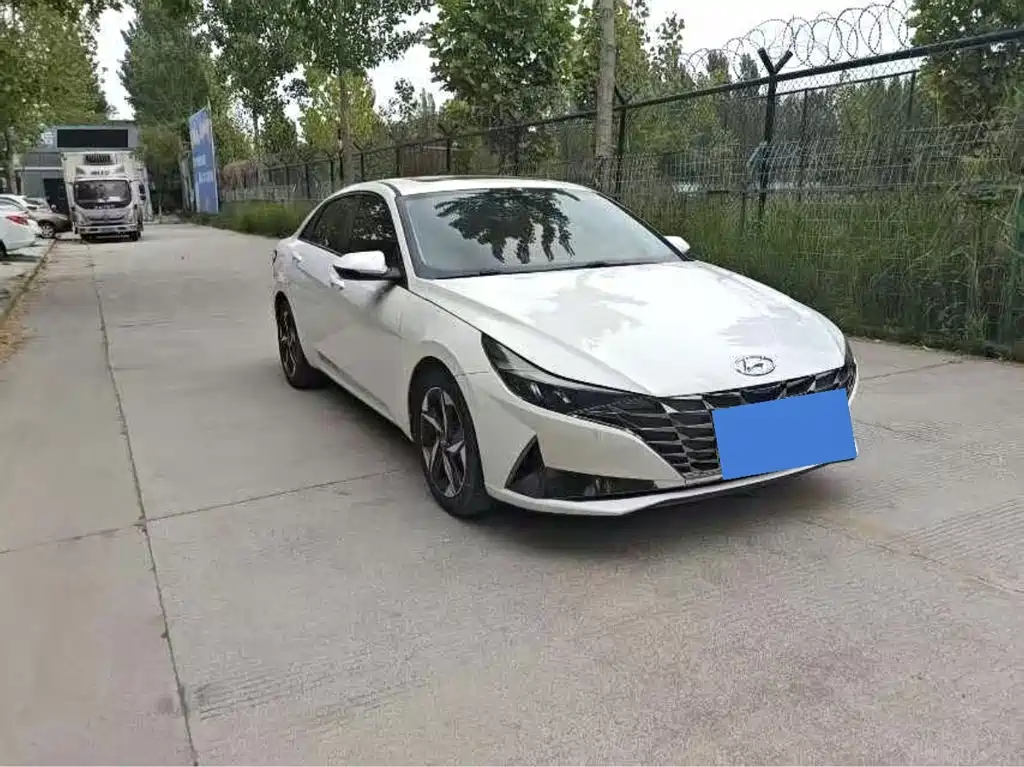 Hyundai Elantra — миниатюра 5