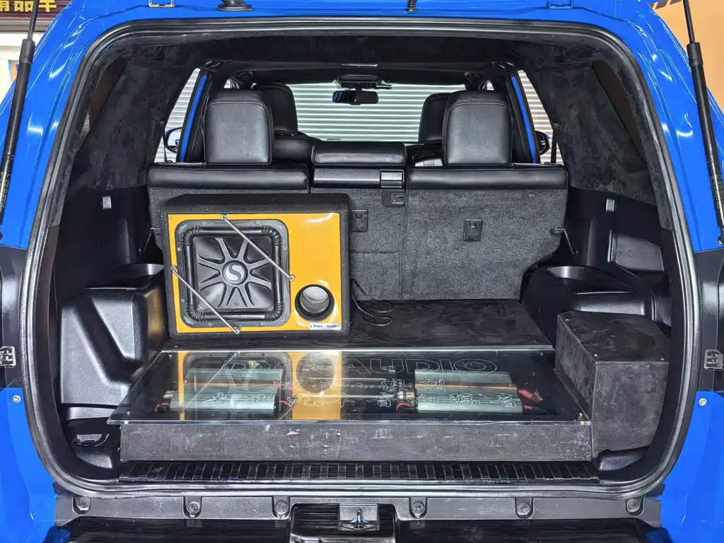 Toyota 4Runner — миниатюра 21