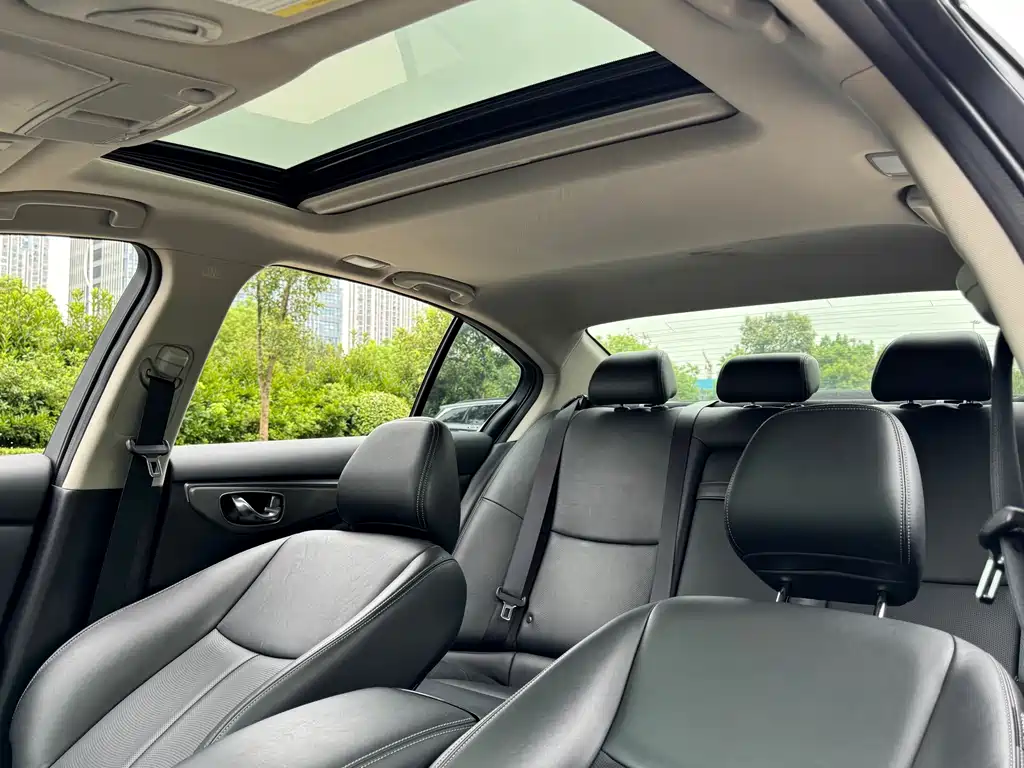 Infiniti Q50L — миниатюра 13