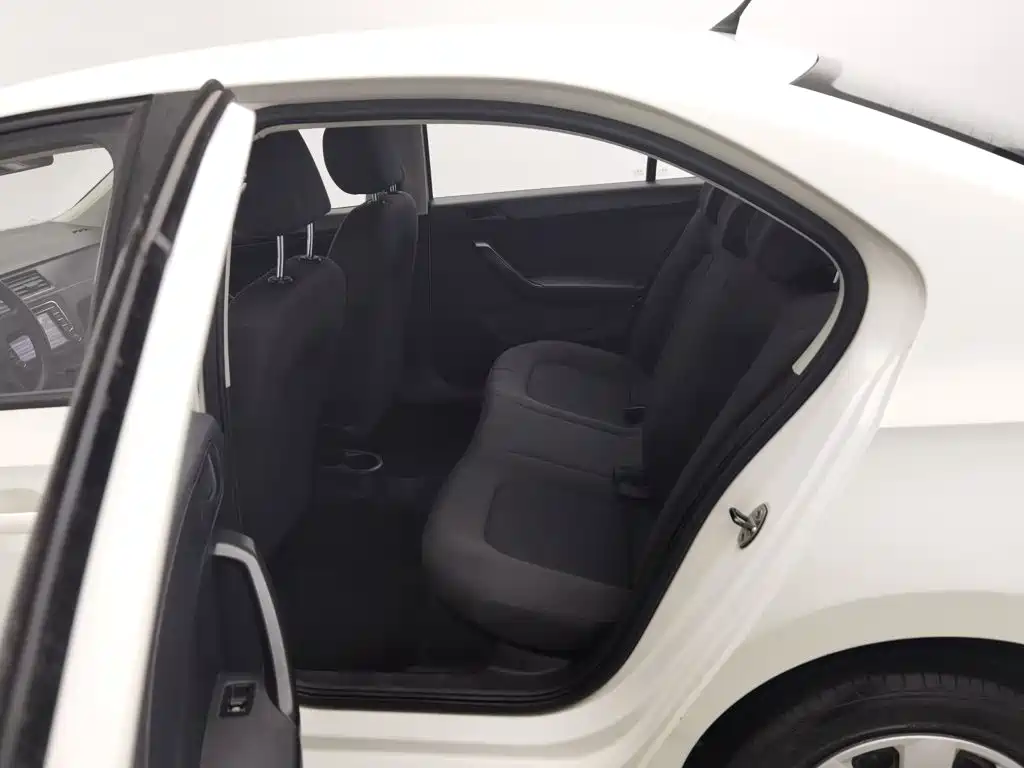 Volkswagen Santana — миниатюра 15