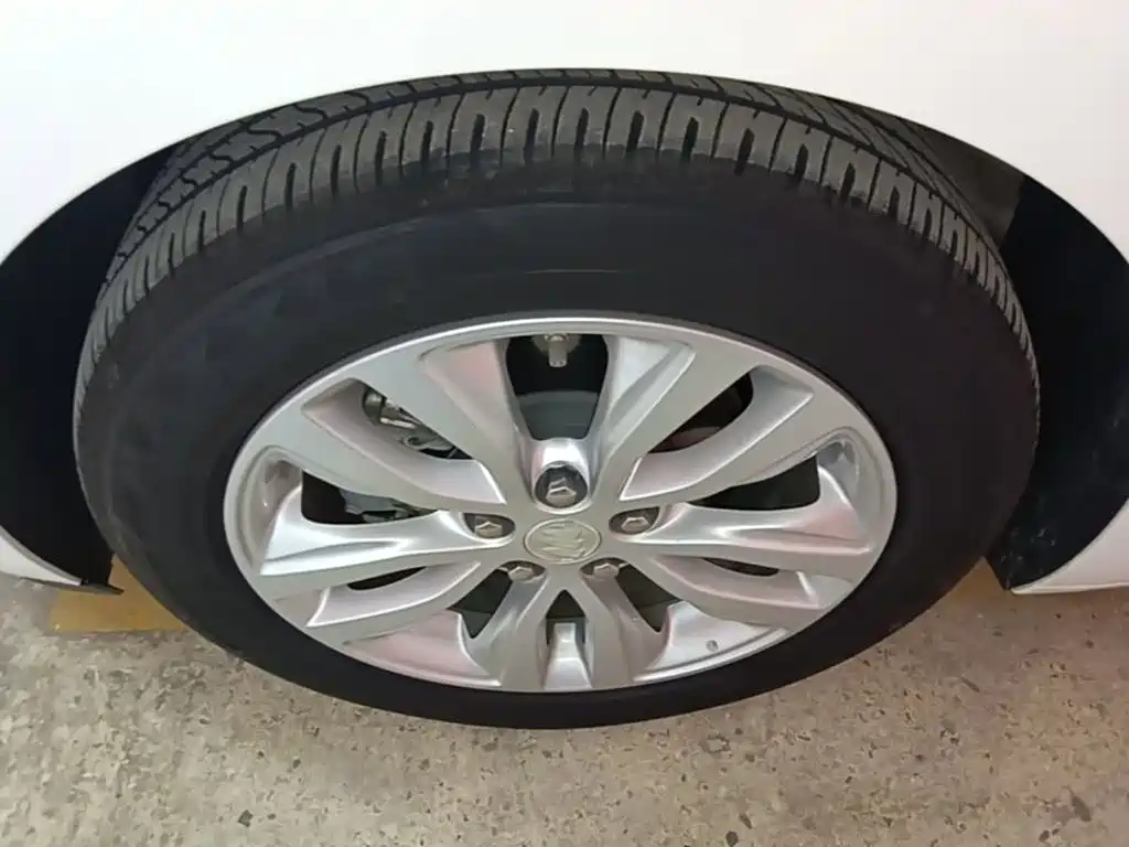 Buick Excelle — фотографии объявления, Фото 23