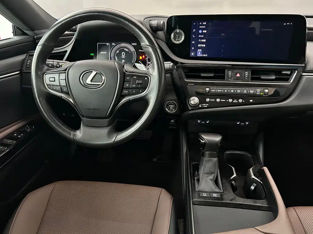 Lexus ES — миниатюра 14